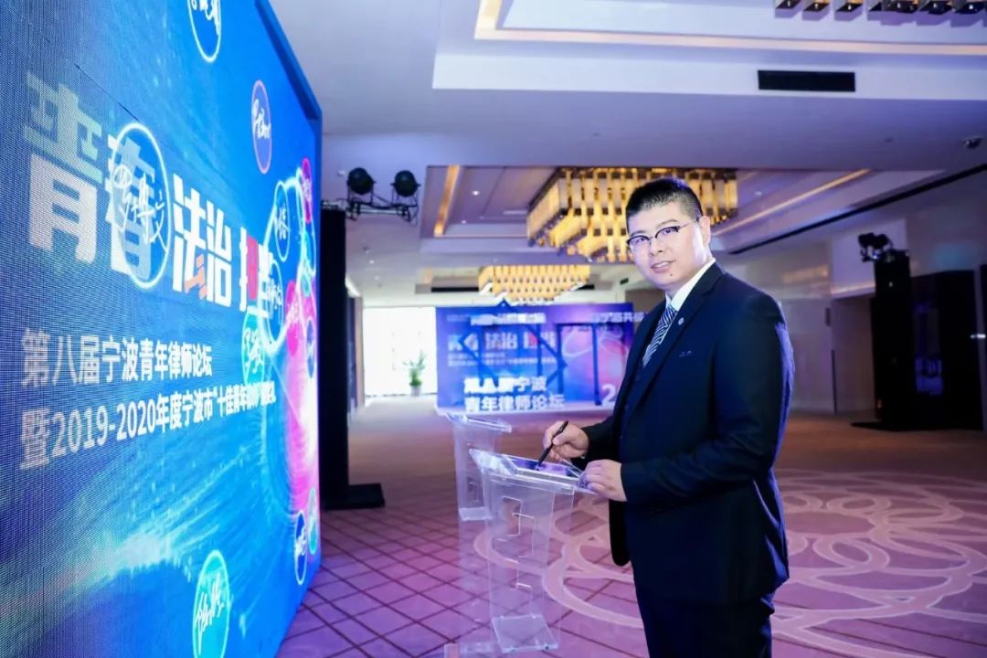 1648449185202729.jpg 青年05.jpg